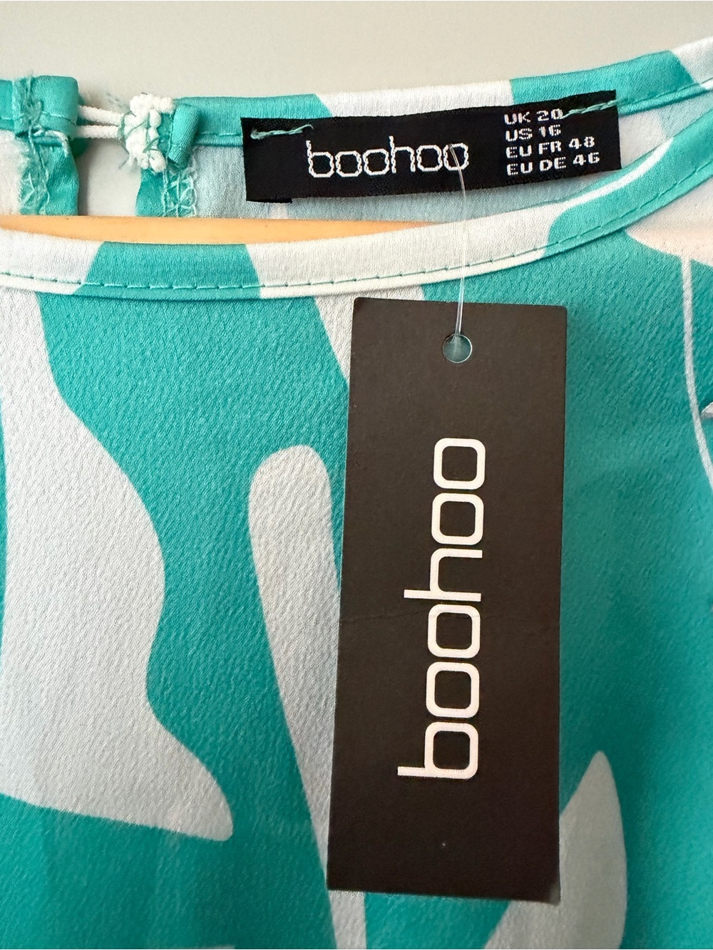 Boohoo Teal and White Long Sleeve Midi Dress - Picture 4 of 4